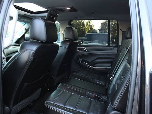 Used 2018 GMC Yukon XL Denali w/ Denali Ultimate Package AWD/4WD image 11