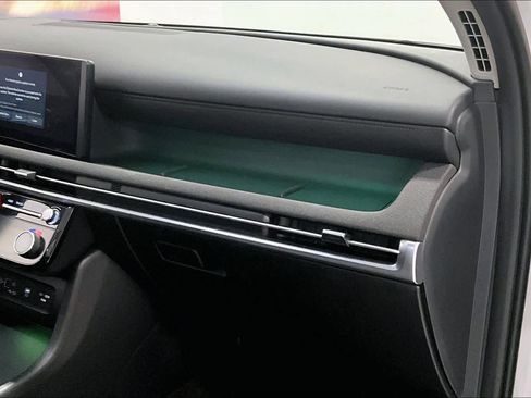 Used 2025 Hyundai Tucson Limited image 21