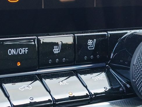 New 2026 Chevrolet Colorado ZR2 w/ Technology Package image 16