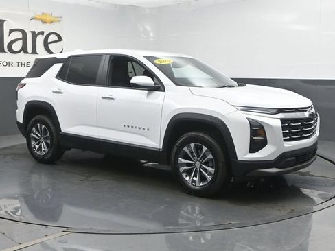 Used 2026 Chevrolet Equinox LT w/ LPO, Floor Liner Package AWD/4WD image 6
