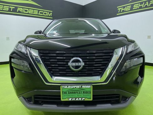 Used 2023 Nissan Rogue S image 3