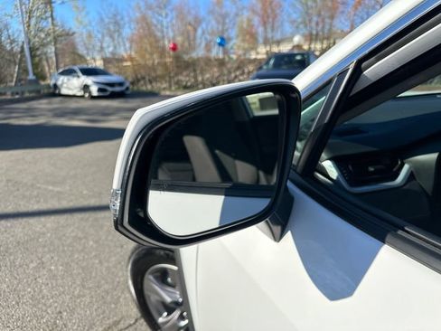 Certified 2025 Toyota RAV4 XLE AWD/4WD image 19