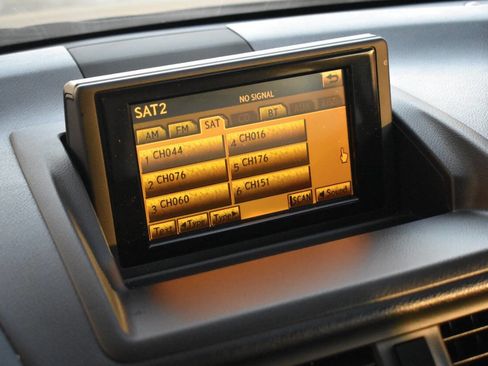 Used 2012 Lexus CT 200h Premium image 26