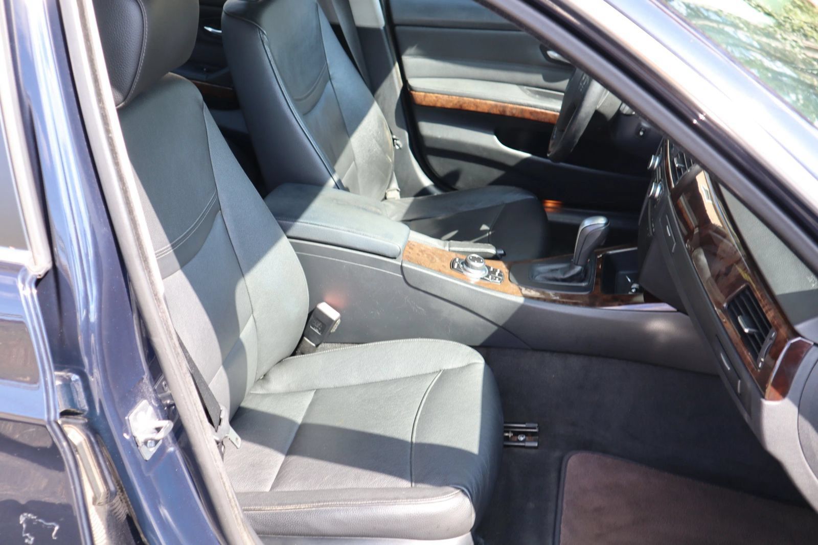 Used 2010 BMW 335d Sedan RWD image 16