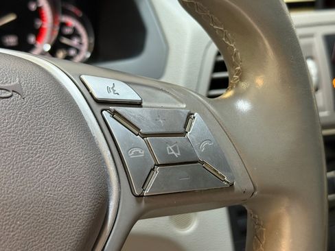 Used 2012 Mercedes-Benz E 350 E 350 image 26