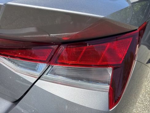 Used 2023 Hyundai Elantra SEL w/ Convenience Package FWD image 32