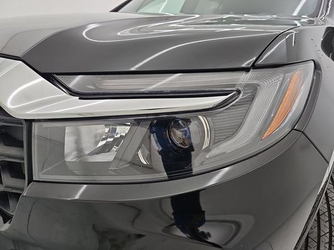 Certified 2024 Honda Passport EX-L image 43