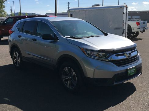 Used 2017 Honda CR-V LX image 9