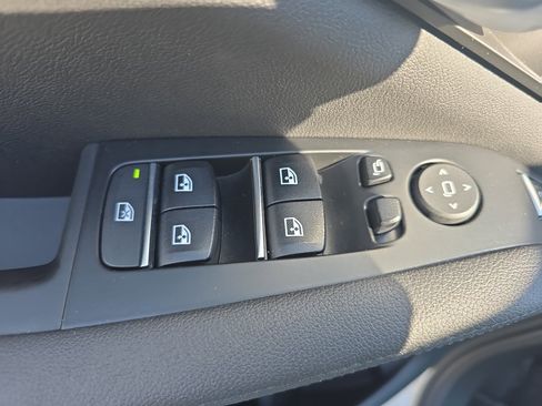 Used 2022 BMW X5 xDrive40i w/ Premium Package image 29