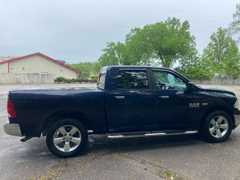 Used 2017 RAM 1500 Classic SLT AWD/4WD image 6