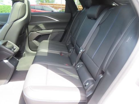 Used 2024 Cadillac Lyriq Sport AWD/4WD image 37