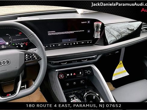 New 2025 Audi SQ5 Premium Plus image 7