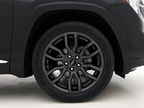 Used 2024 GMC Terrain Denali w/ Black Diamond Edition image 28