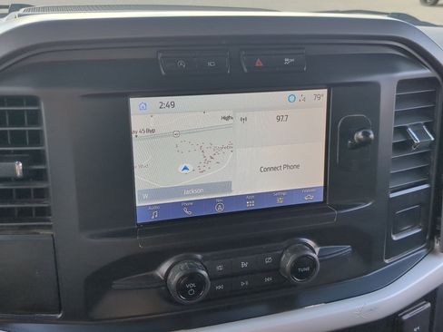 Used 2021 Ford F150 XLT image 16