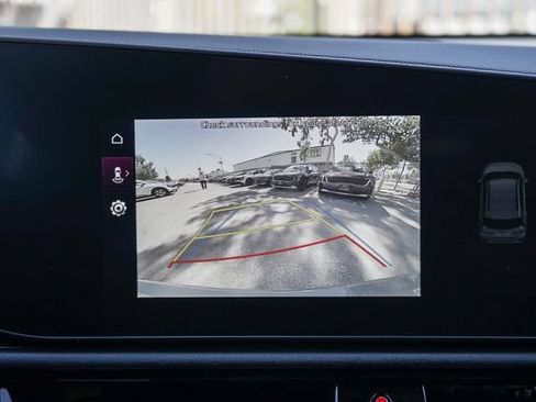 Certified 2025 Kia Niro EX FWD image 25