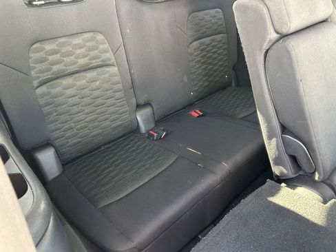 Used 2022 Nissan Pathfinder SV image 12