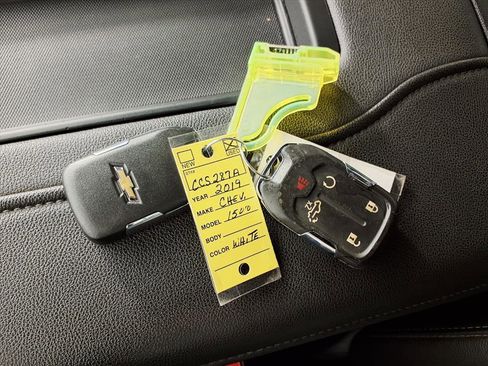 Used 2019 Chevrolet Silverado 1500 LT Trail Boss image 24