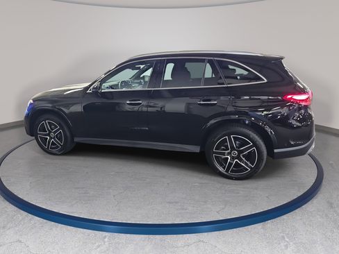 New 2026 Mercedes-Benz GLC 300 image 3