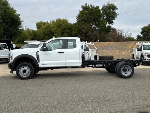 New 2026 Ford F550 2WD SuperCab Super Duty image 6