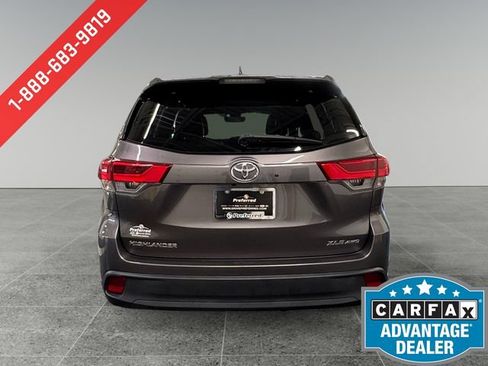 Used 2019 Toyota Highlander XLE AWD/4WD image 24