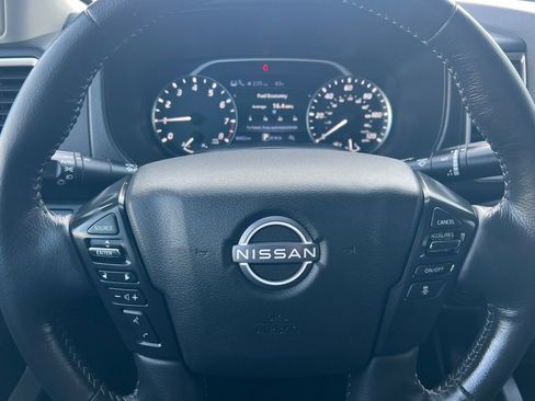Used 2024 Nissan Frontier SV w/ SV Convenience Package image 23
