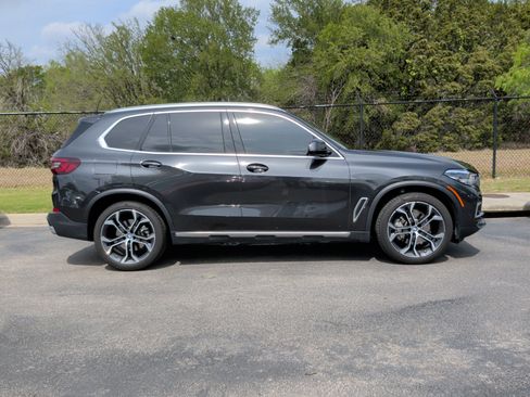 Used 2022 BMW X5 sDrive40i w/ Premium Package image 6
