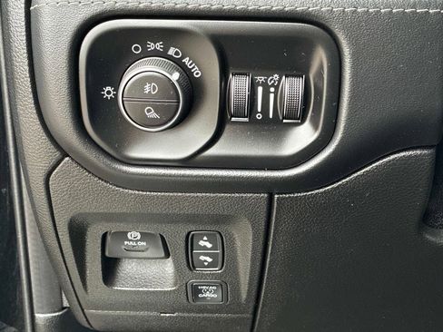 Used 2021 RAM 1500 Limited w/ Night Edition AWD/4WD image 29