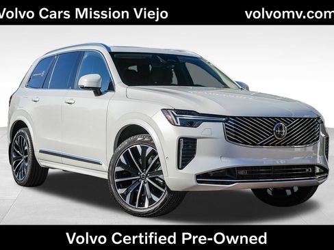 Used 2026 Volvo XC90 B5 Plus w/ Protection Package AWD/4WD image 1