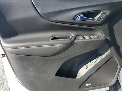 Used 2020 Chevrolet Equinox Premier image 9