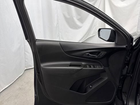 Used 2024 Chevrolet Equinox LT image 12
