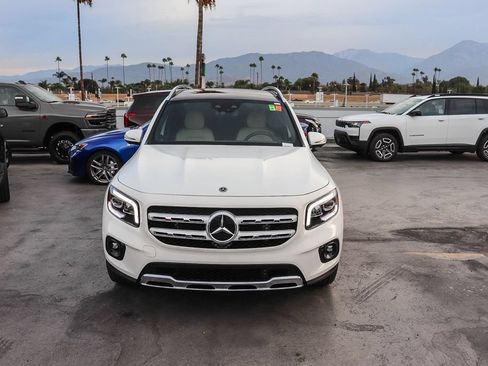 Used 2021 Mercedes-Benz GLB 250 image 3