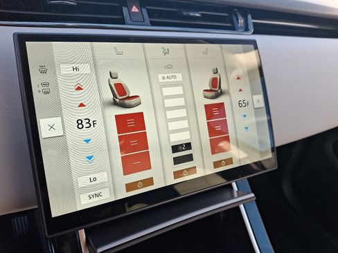 Used 2025 Land Rover Range Rover Evoque S image 16