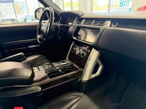 Used 2017 Land Rover Range Rover Supercharged AWD/4WD image 36