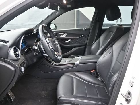 Used 2022 Mercedes-Benz GLC 300 4MATIC image 16