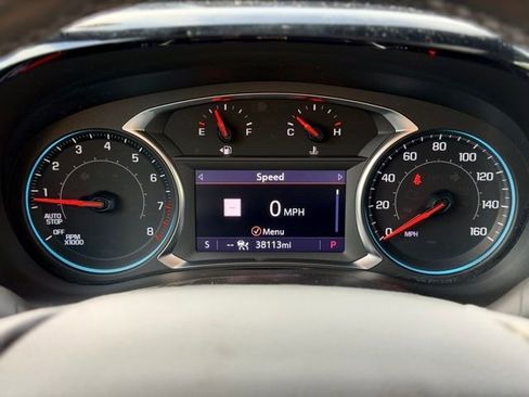 Used 2023 Chevrolet Traverse RS w/ LPO, Floor Liner Package AWD/4WD image 9