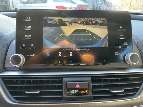 Used 2019 Honda Accord LX image 21