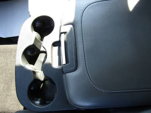 Used 2019 RAM 1500 Express AWD/4WD image 15