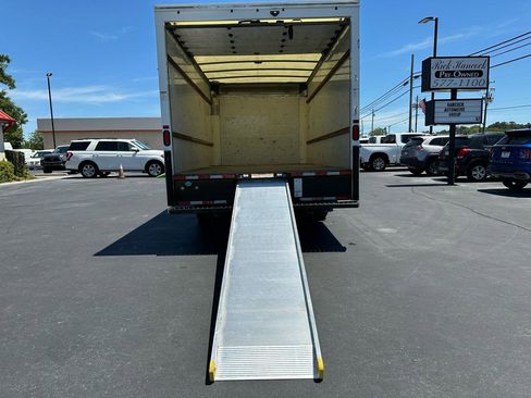 Used 2021 GMC Savana 3500 Extended w/ Power Convenience Package RWD image 9
