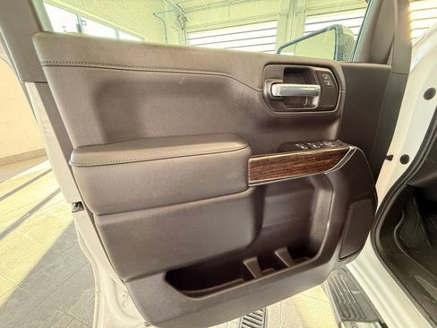 Used 2020 GMC Sierra 1500 SLE w/ SLE Value Package image 35