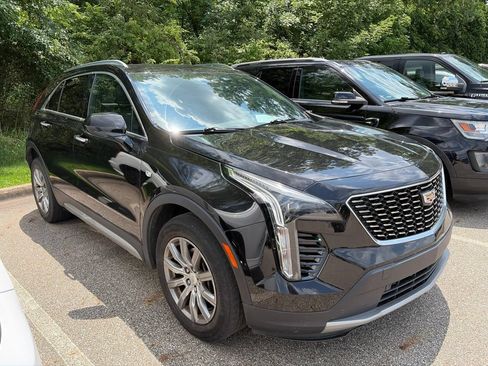 Used 2019 Cadillac XT4 Premium Luxury AWD/4WD image 3