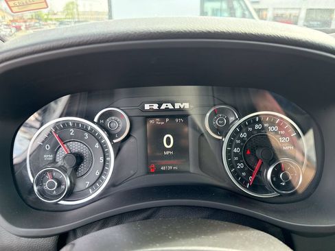 Used 2024 RAM 2500 Big Horn AWD/4WD image 14