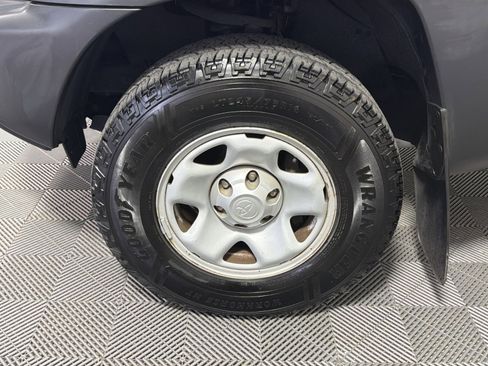 Used 2014 Toyota Tacoma PreRunner image 12