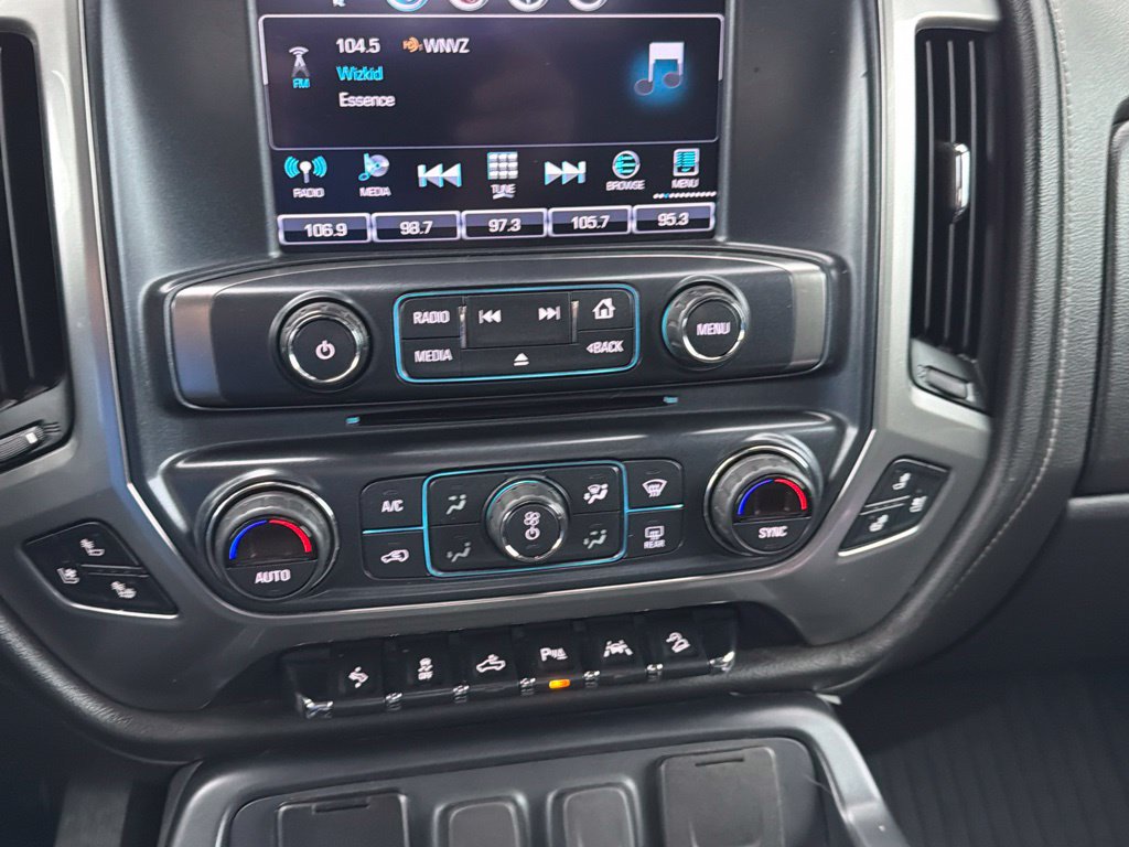 Used 2018 Chevrolet Silverado 1500 LTZ Z71 w/ LTZ Plus Package AWD/4WD image 25