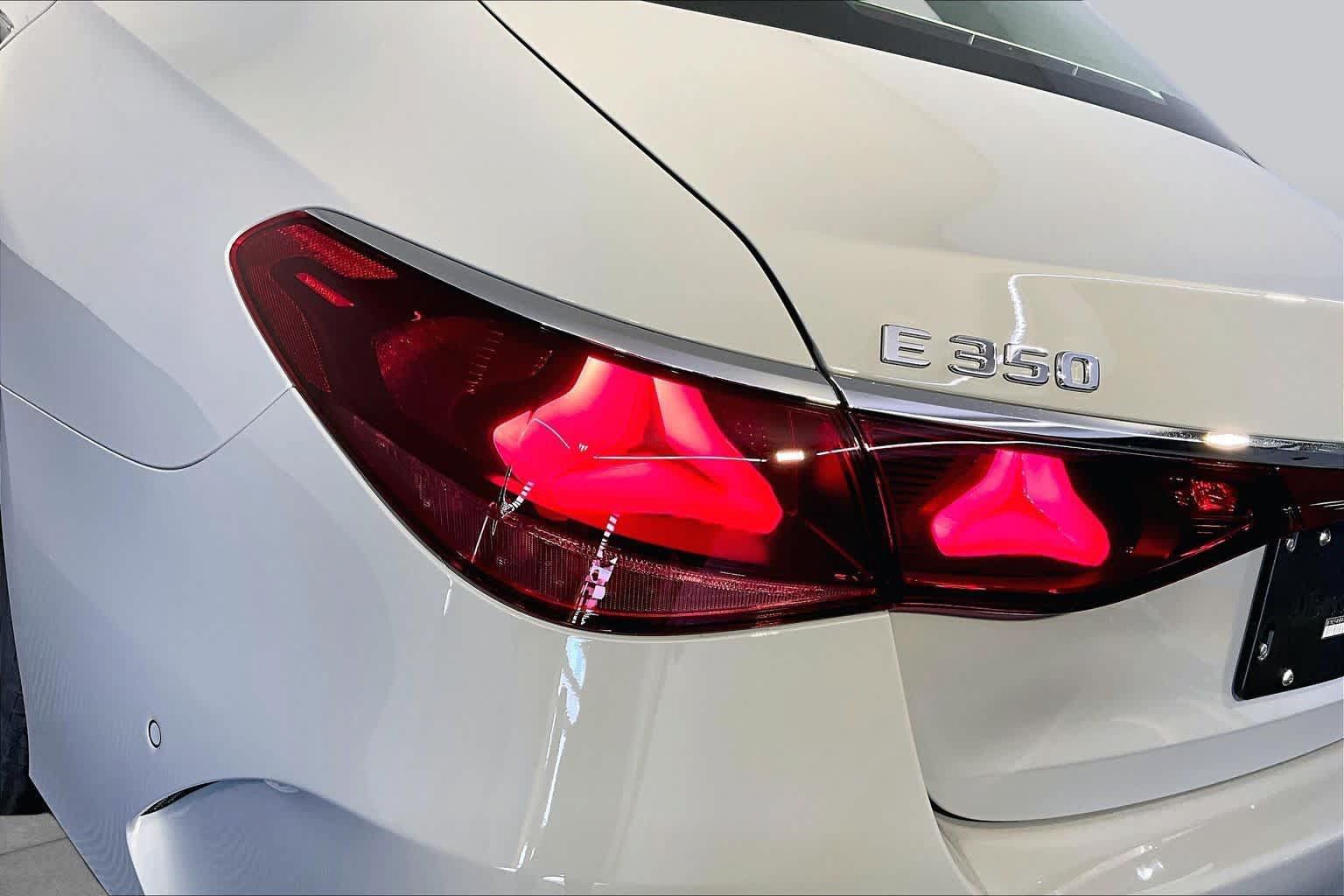 New 2026 Mercedes-Benz E 350 4MATIC Sedan image 5
