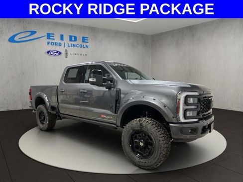 New 2026 Ford F250 Lariat w/ Black Appearance Package AWD/4WD image 1