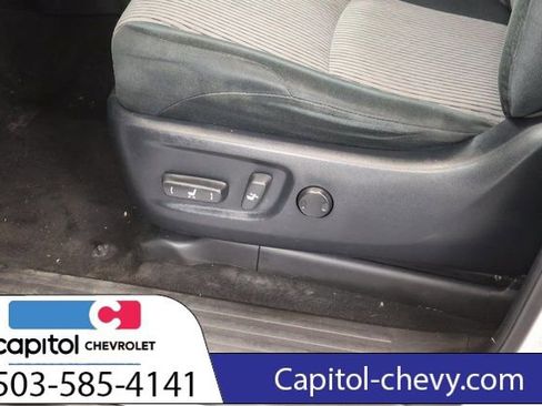 Used 2019 Toyota 4Runner SR5 AWD/4WD image 13