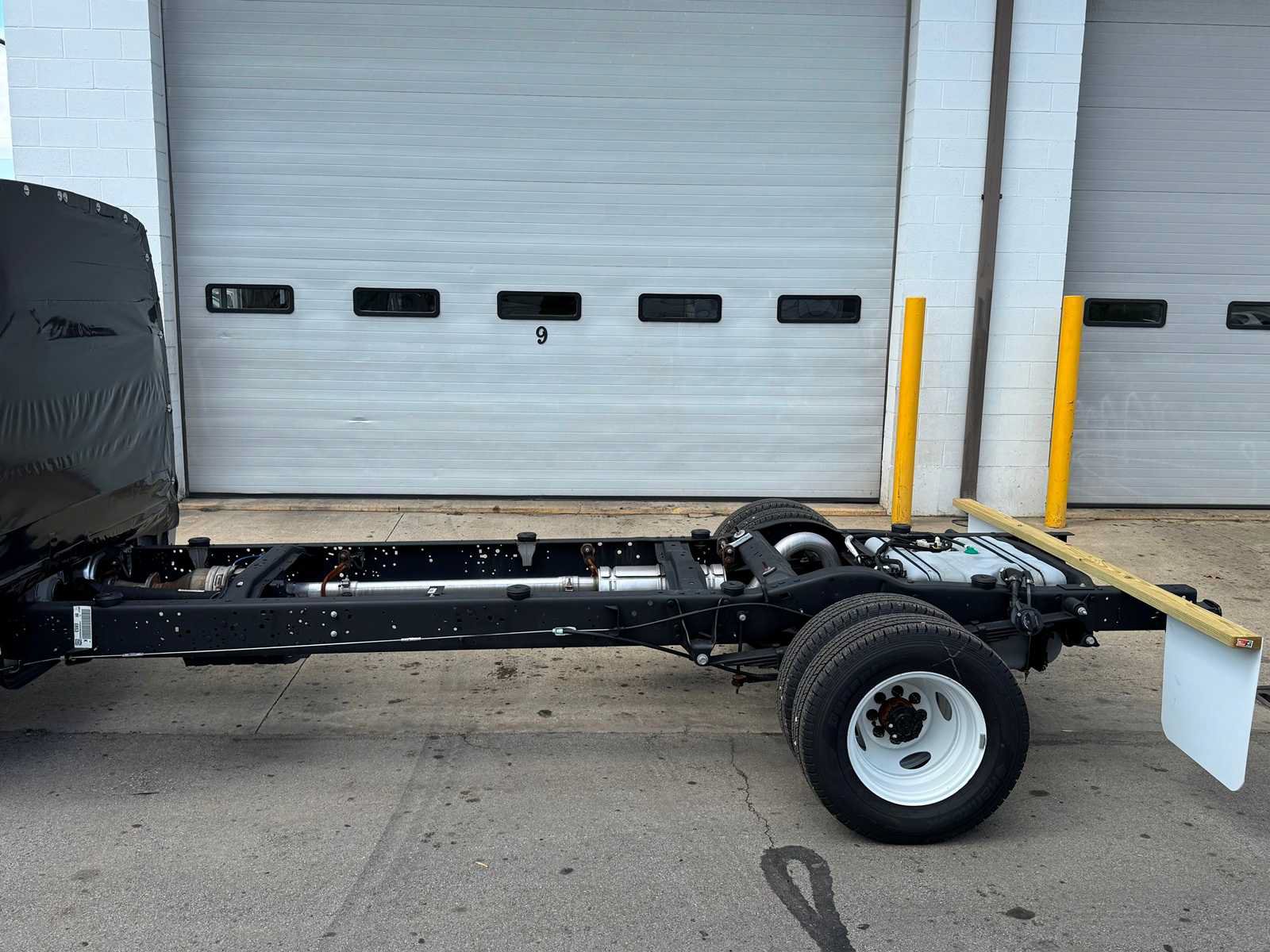 Used 2027 Ford E-350 and Econoline 350 Super Duty w/ Driver's Safety Package RWD image 11