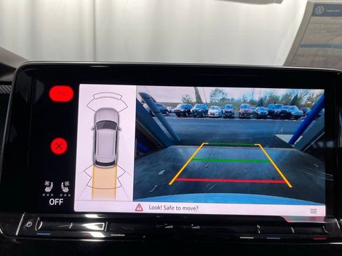 New 2026 Volkswagen Atlas Cross Sport SEL R-Line image 17