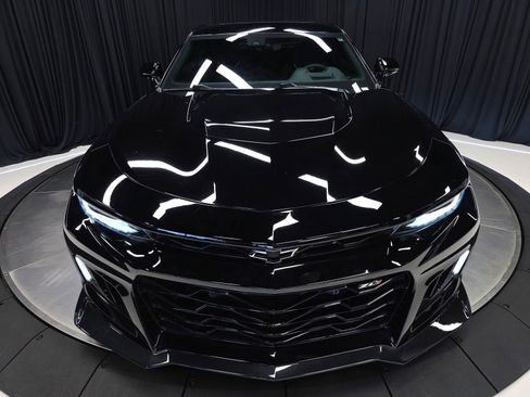Used 2022 Chevrolet Camaro ZL1 image 52