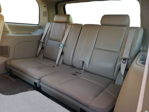 Used 2009 Chevrolet Tahoe LTZ RWD image 19
